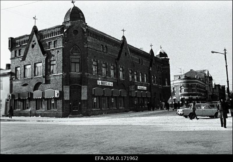 Bistro Rüütli tänaval.