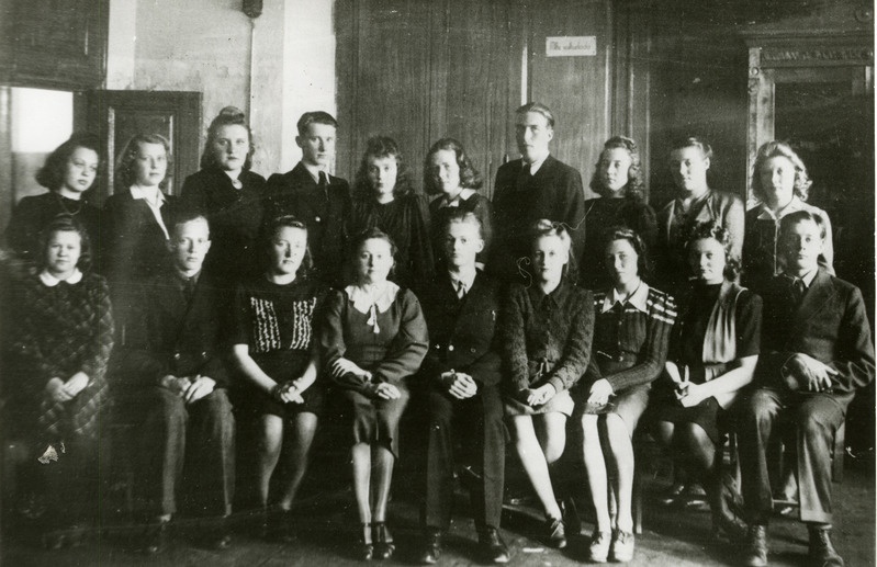 SÜG-i humanitaarharu lõpetajad 1944.a. (26. lend).