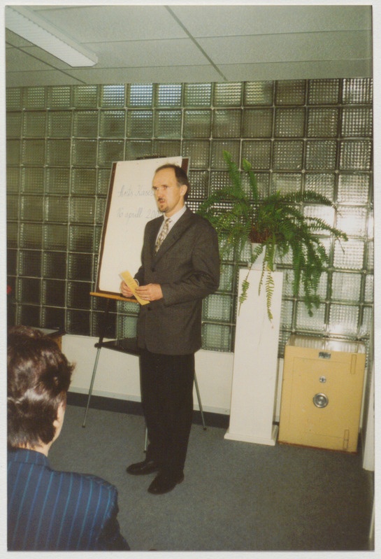 O. Lutsu huumoripreemia üleandmine Palamuse gümnaasiumis