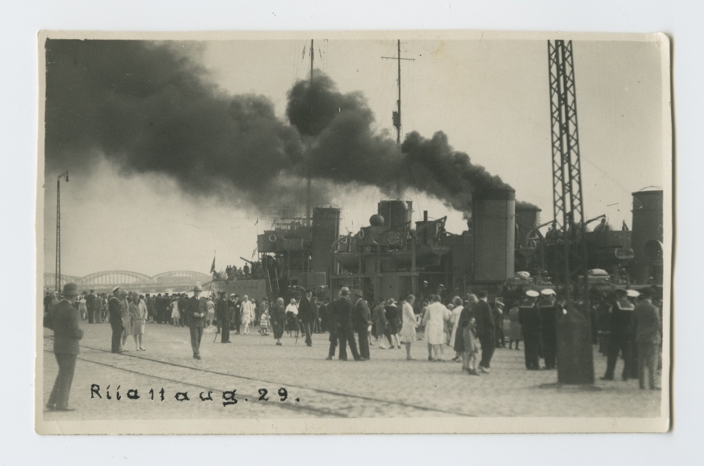Miiniristlejad "Lennuk" ja "Wambola" Riia sadamas 1929.a.