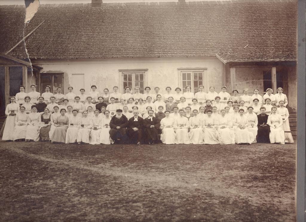 Helme naisleer