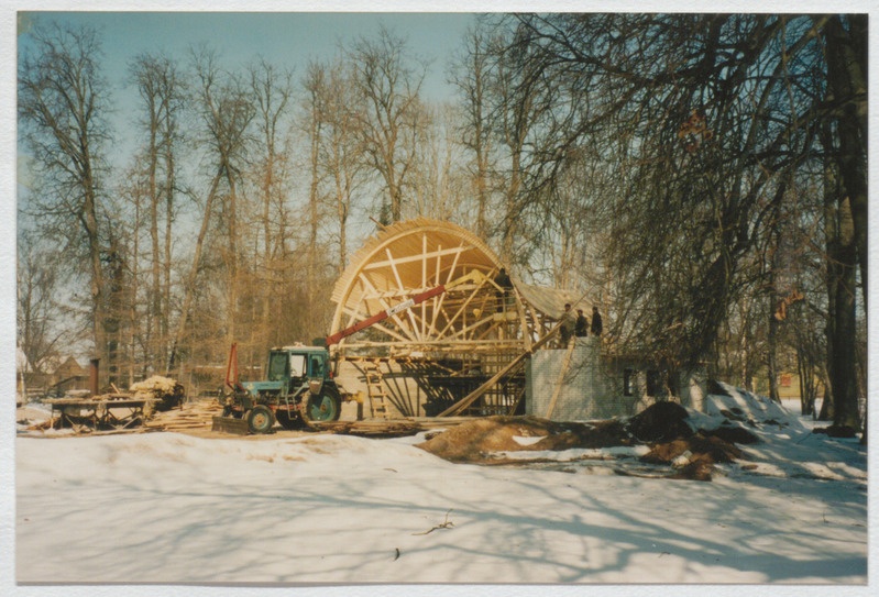 Laululava ehitustööd Palamuse pargis 1996