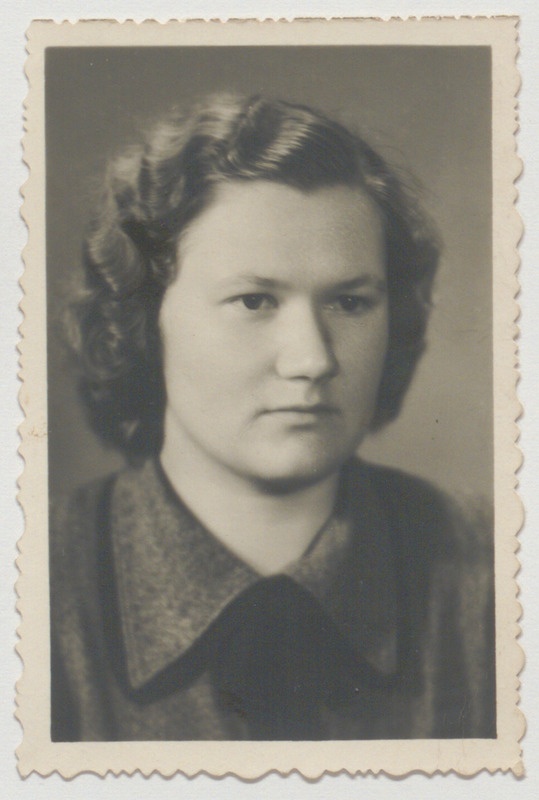Palamuse kooli õpetaja Helgi Schasmin (Värnik), portree