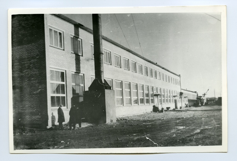 Haapsalu Kalakombinaadi uus konservitsehhi hoone Haapsalus Uus-Sadamas