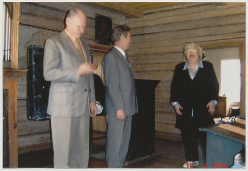 Foto "Palamuse muuseumi 2004. a suvehooaja avamine", 15.05.2004