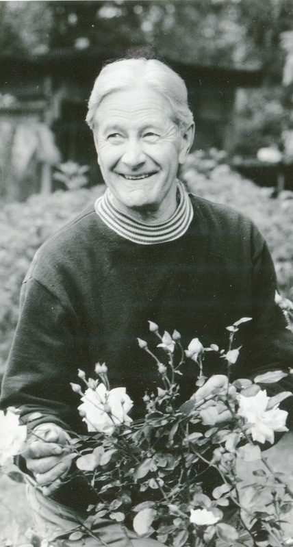 Aleksander Ratt - põllumajandusteaduste kandidaat, Eesti Maaviljeluse ja Maaparanduse Teadusliku Uurimise Instituudi (EMMI) põllumajandusökonoomika sektori vanemteadur