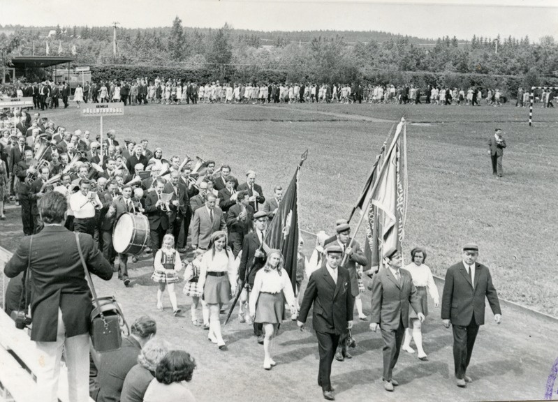 Väimela Näidissovhoostehnikumi 50.aastapäeva pidustused