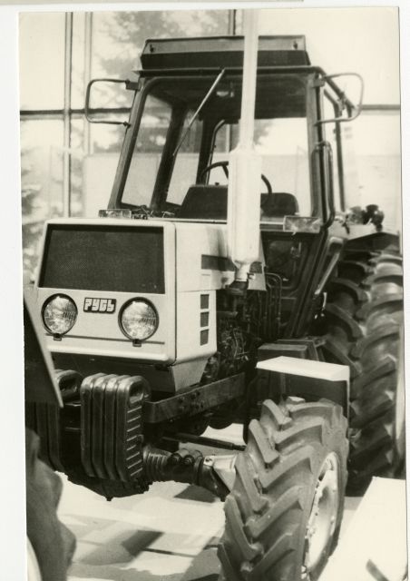 Traktor LTZ-55A