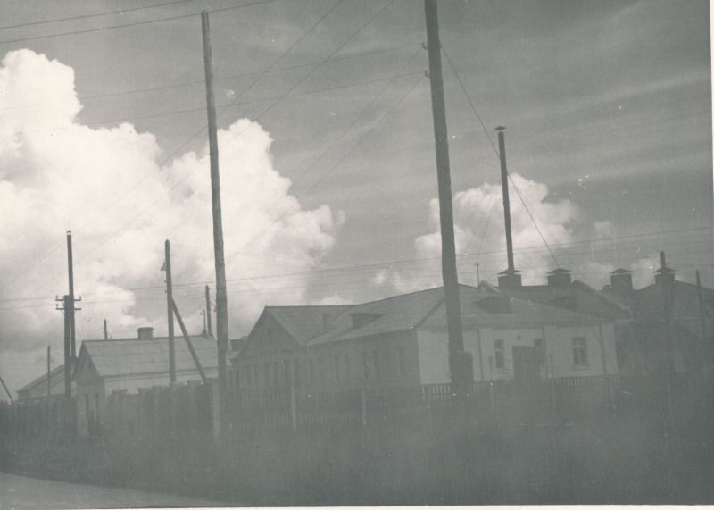 Foto. Uus leivatehas Haapsalus Lihula mnt. Aug. 1961. Fotogr. R. Kalk.