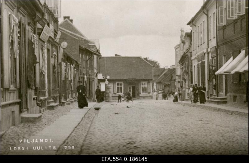 Vaade Lossi tänavale.