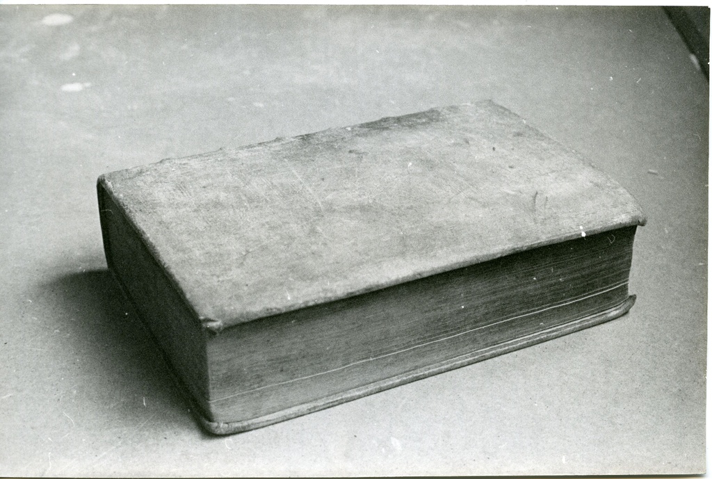 Kuressaare Laurentiuse kirik, Fabri leksikoni tagakaas, saksakeelne