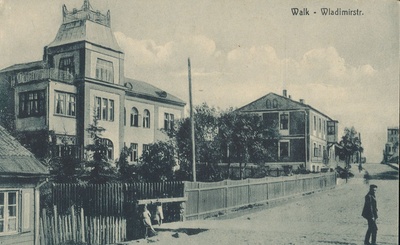 Valga. Vladimiri tänava algus  duplicate photo