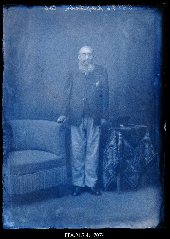 E. Kaptein.