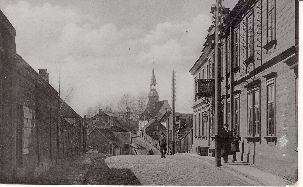 Vaade Luke kiriku suunas