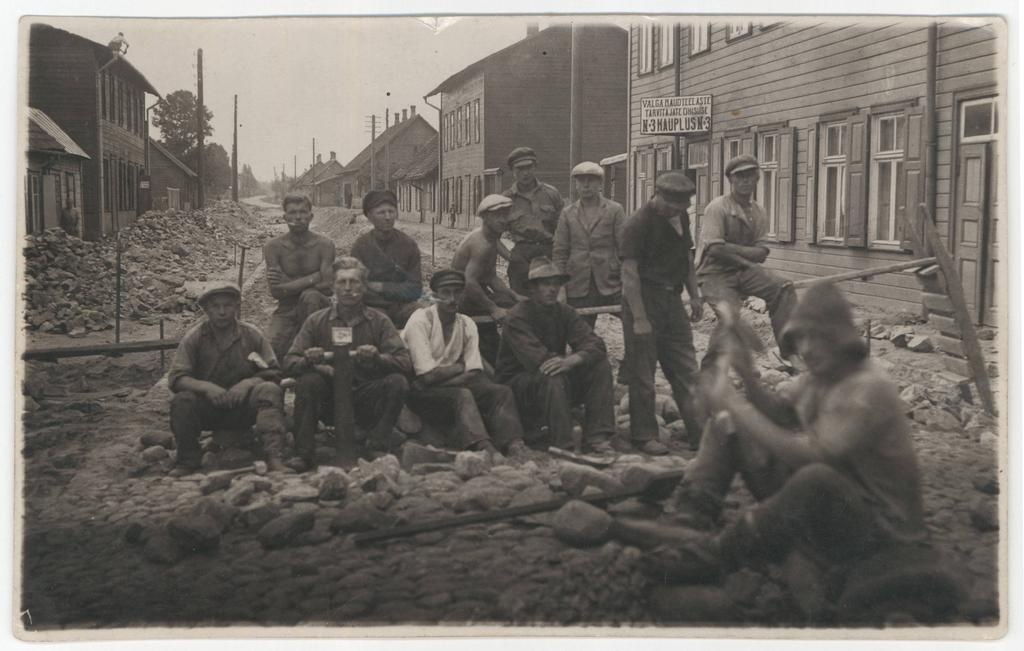 Võru tänava sillutamine