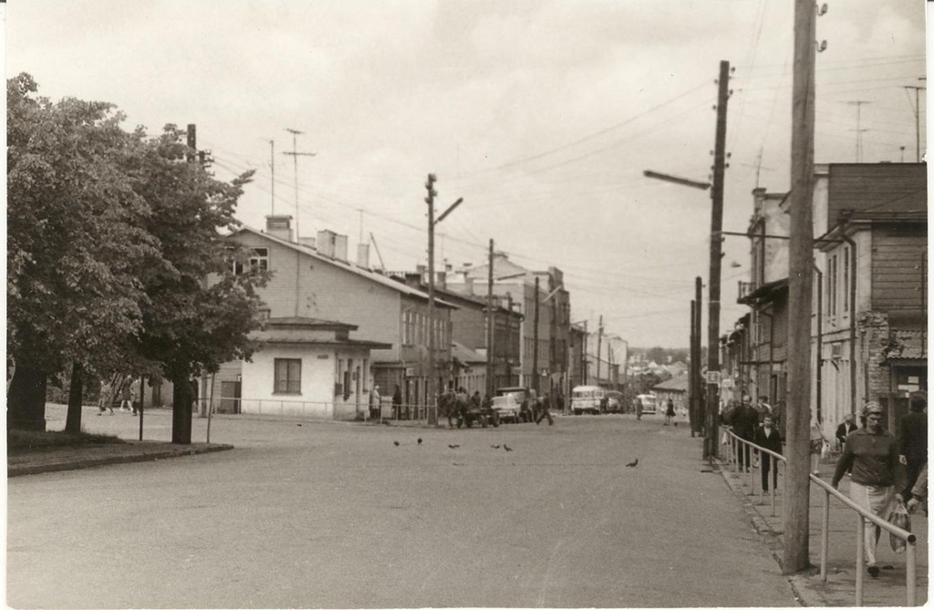 Võidu ja Komsomoli tänava nurk