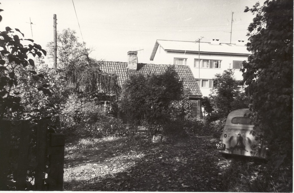 Vana maja uue elamu taustal Tähe tänavas