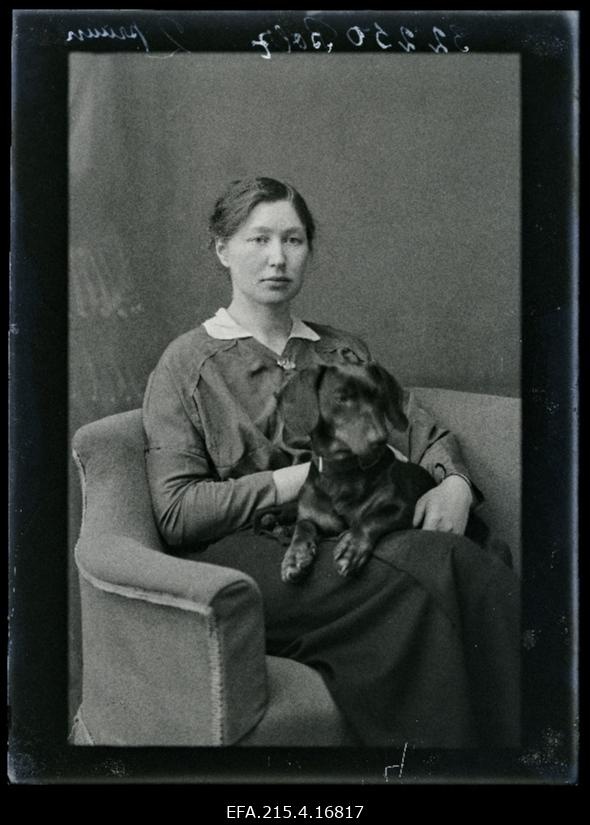 Bolz koeraga Loopre mõisast.