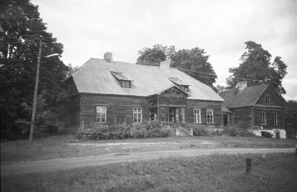 Arbavere mõisa härrastemaja