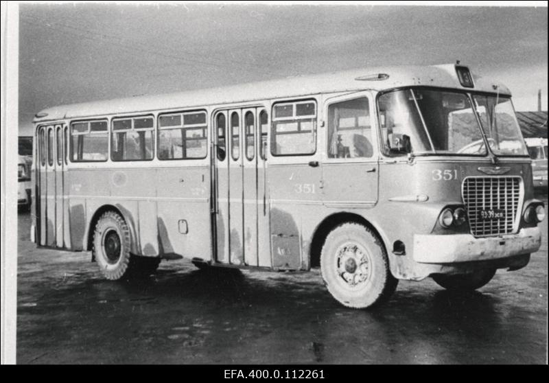 Tallinna Autobussipargi autobuss "Ikarus 620".