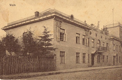 Goertzi maja  similar photo