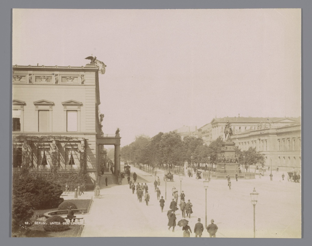 Berlin, Unter den Linden, Straatgezicht over Unter den Linden in Berlijn