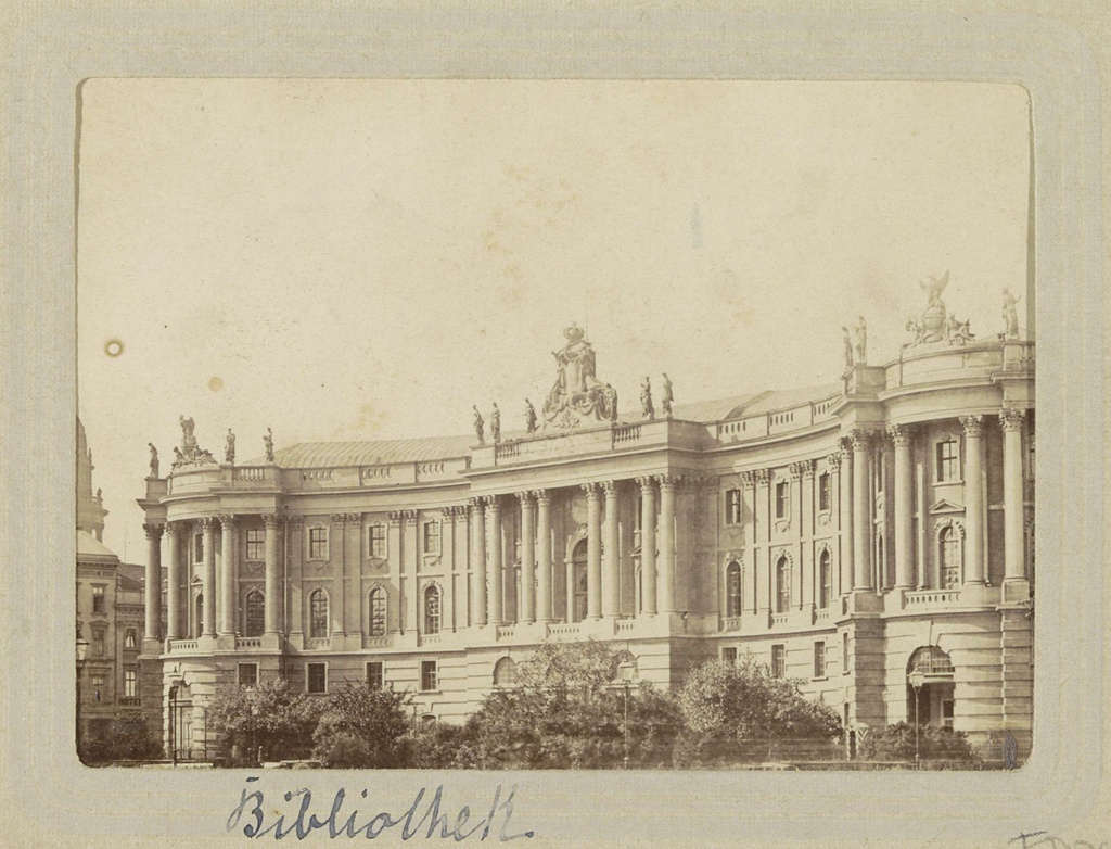 Exterieur van de bibliotheek van de Humboldtuniversiteit te Berlijn