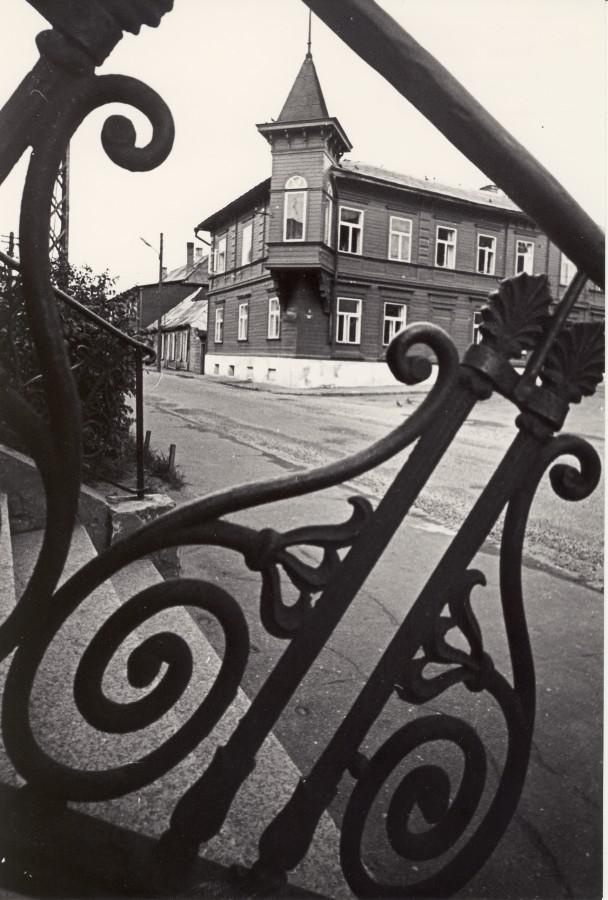 Nurgatorniga maja Liidu tänavas