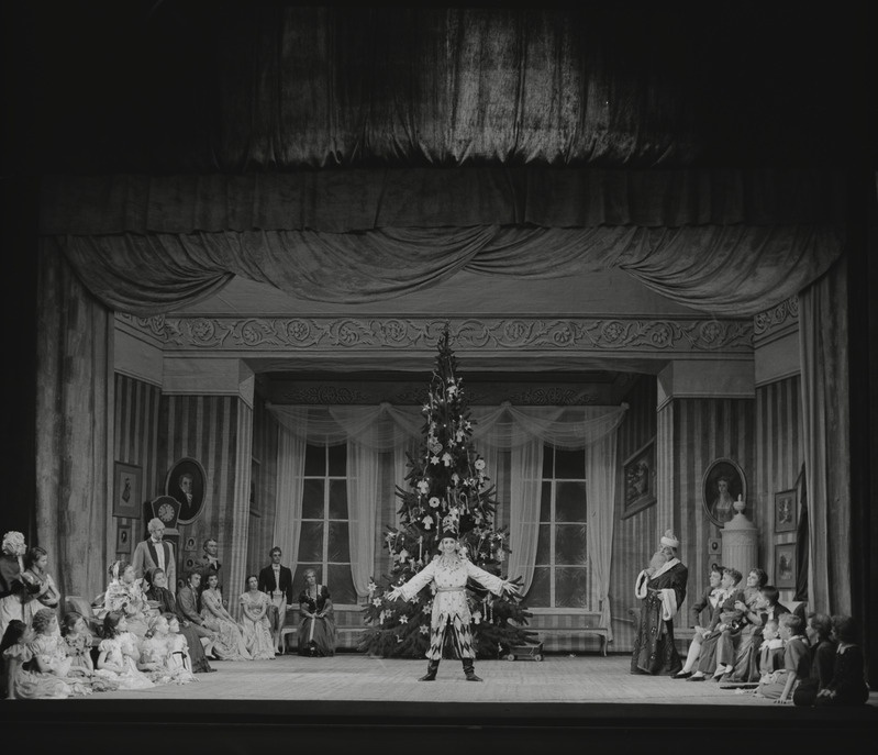 Pähklipureja, Teater Estonia, 1952, osades: Narr – David Šur, Drosselmeyer – Boriss Blinov