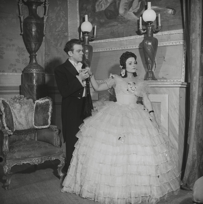 Traviata, Teater Estonia, 1950, osades: Alfred Germont – Viktor Gurjev, Violetta – Klaudia Tiidus