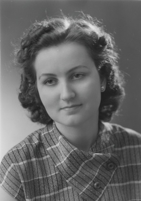 portree: Aino Vilima-Himbek, 1955  duplicate photo