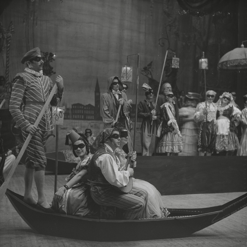 Öö Venetsias, Teater Estonia, 1951, pildil: stseen etendusest
