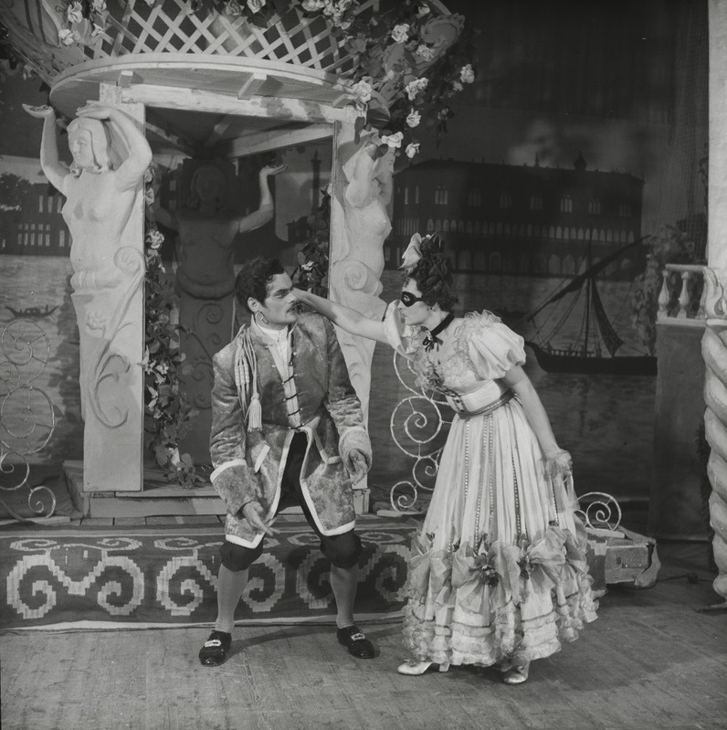Öö Venetsias, Teater Estonia, 1951, osades: Pappacoda – Vello Viisimaa, Ciboletta – Ita Kongas