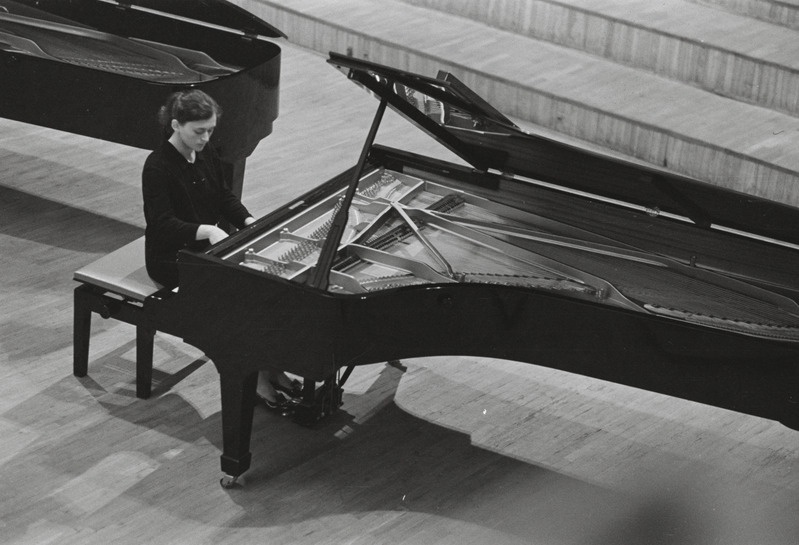 III Üleliiduline pianistide konkurss, Estonia kontserdisaal, 1969, pildil: Marina Sultanova – õpib Taškendi Uspenski nim. Muusikakeskkoolis