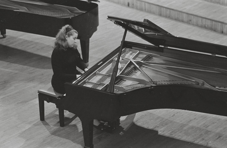 III Üleliiduline pianistide konkurss, Estonia kontserdisaal, 1969, pildil: Olga Voltškova – töötab Novosibirski Konservatooriumis
