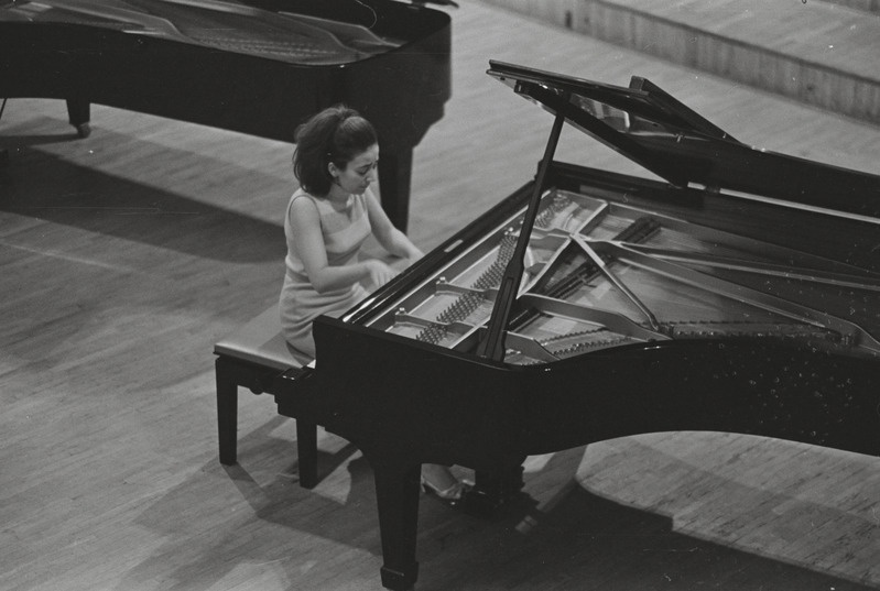 III Üleliiduline pianistide konkurss, Estonia kontserdisaal, 1969, pildil: Irina Tsuturjan – Jerevani Konservatooriumi aspirantuuri õpilane