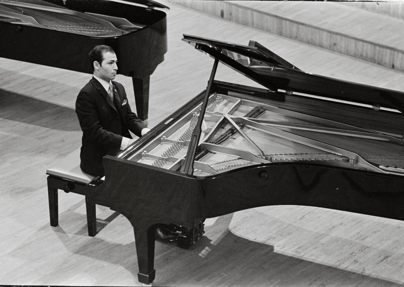 III Üleliiduline pianistide konkurss, Estonia kontserdisaal, 1969, pildil: Garegin Grigorjan – õpib Jerevani Konservatooriumis