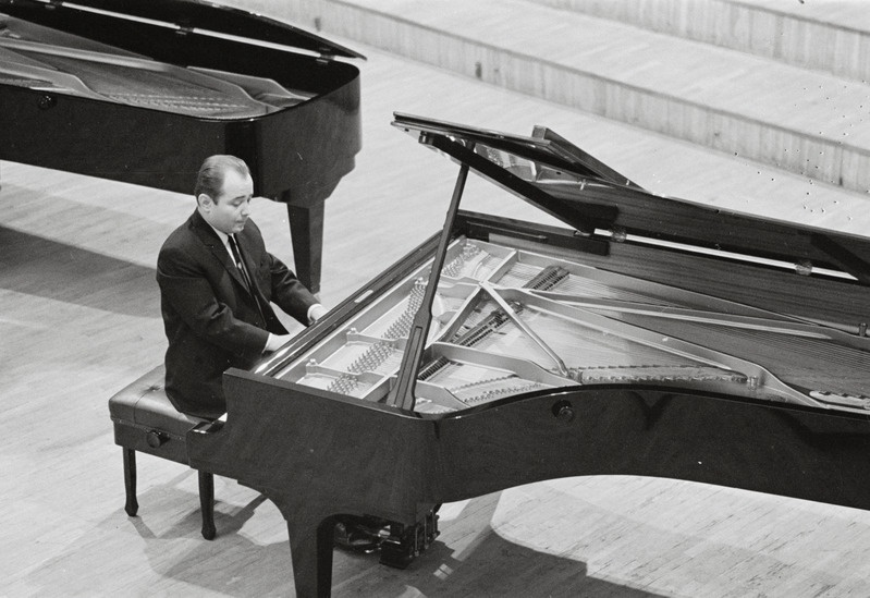 III Üleliiduline pianistide konkurss, Estonia kontserdisaal, 1969, pildil: Valeri Kaliturin – töötab Frunze Kunstide Instituudis õppejõuna