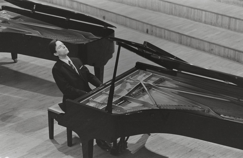 III Üleliiduline pianistide konkurss, Estonia kontserdisaal, 1969, pildil: Vent Zilbert – õpib Riia Konservatooriumis