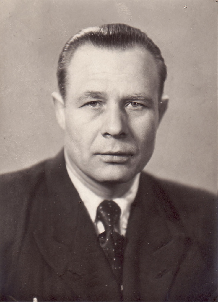 August Tähnase portree