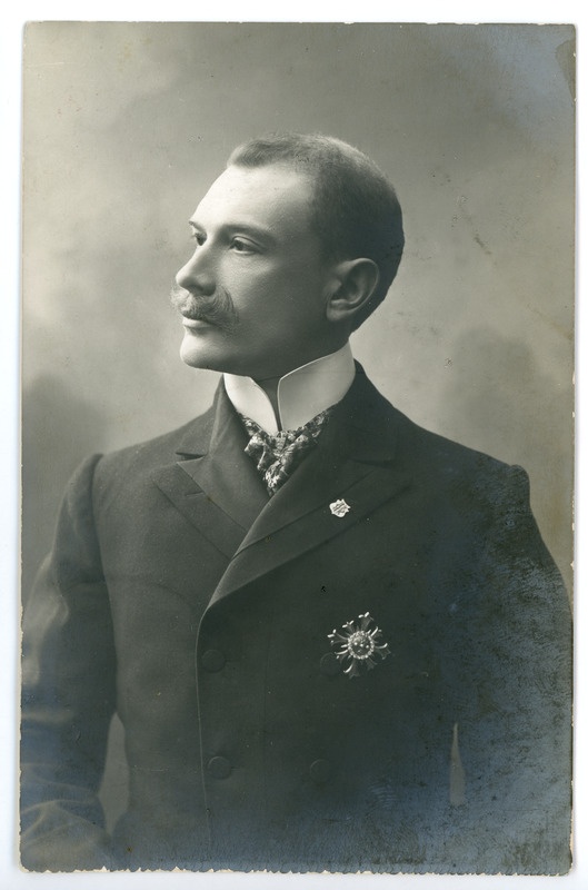 Raskejõustikutegelane Adolf Andruškevitš