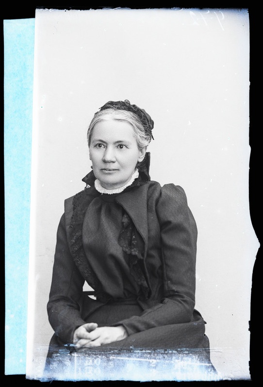 negatiiv  Alexandrine(?) von Anrep-Elmpt, ab Budberg, foto J. Riet, neg 472, 11.07.1899