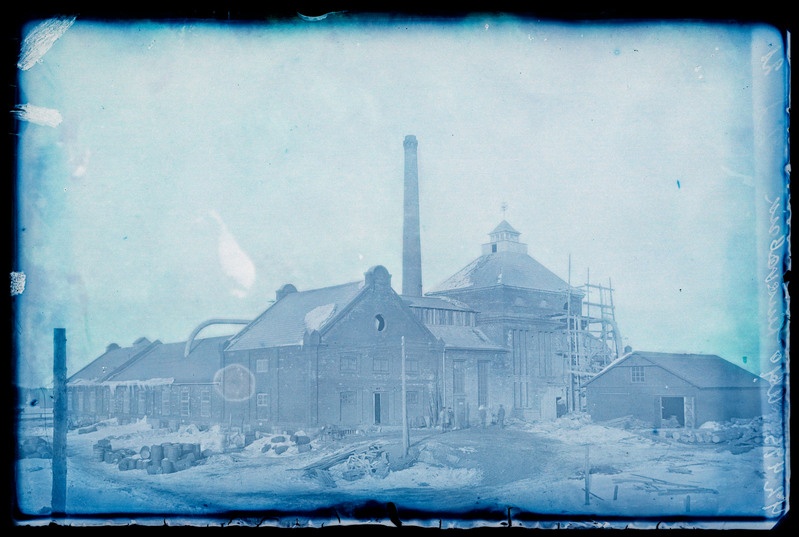negatiiv Halliste khk Abja linavabrik, välisvaade foto J. Riet, neg 42495, 1924