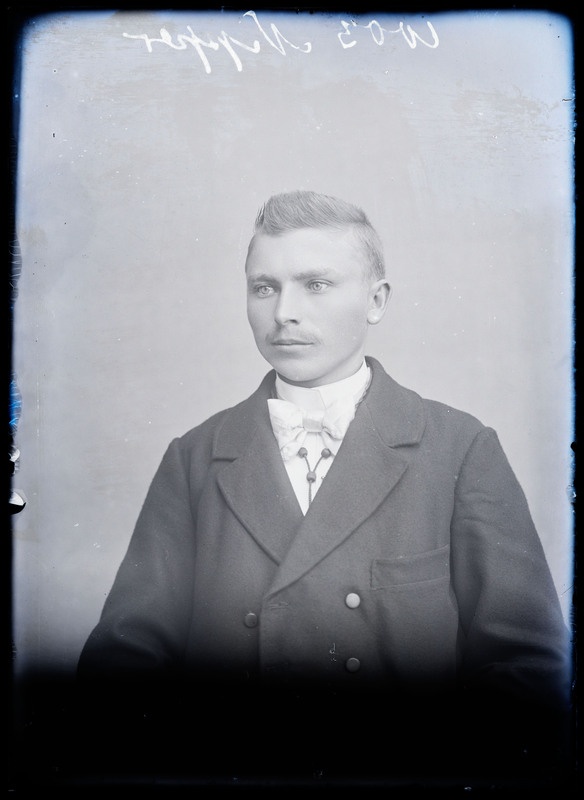 negatiiv Mihkel Nipper, tsirkuse pidaja, foto J. Riet, neg 1003, 07.03.1901
