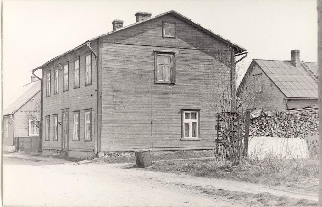 Mäe tn 11