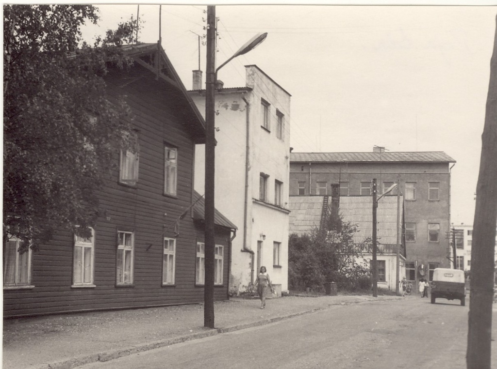 Raja tänav