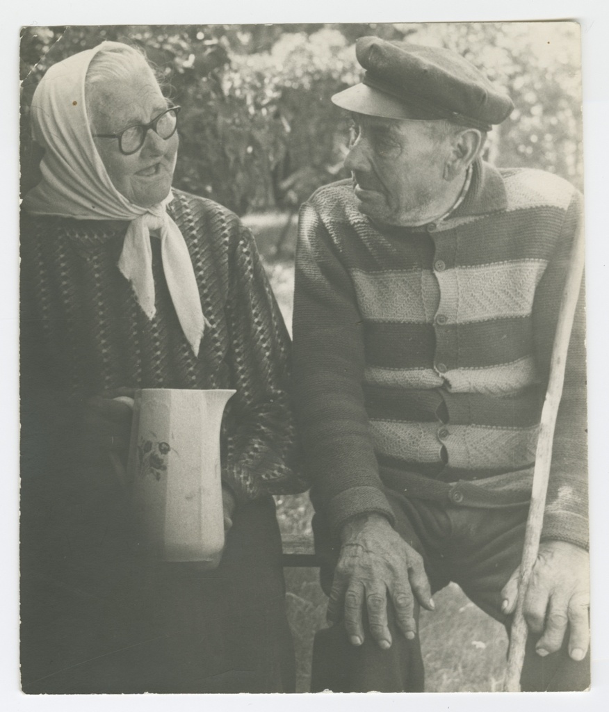 Laevameister Peeter Sepp koos naise Tiinaga.
1970