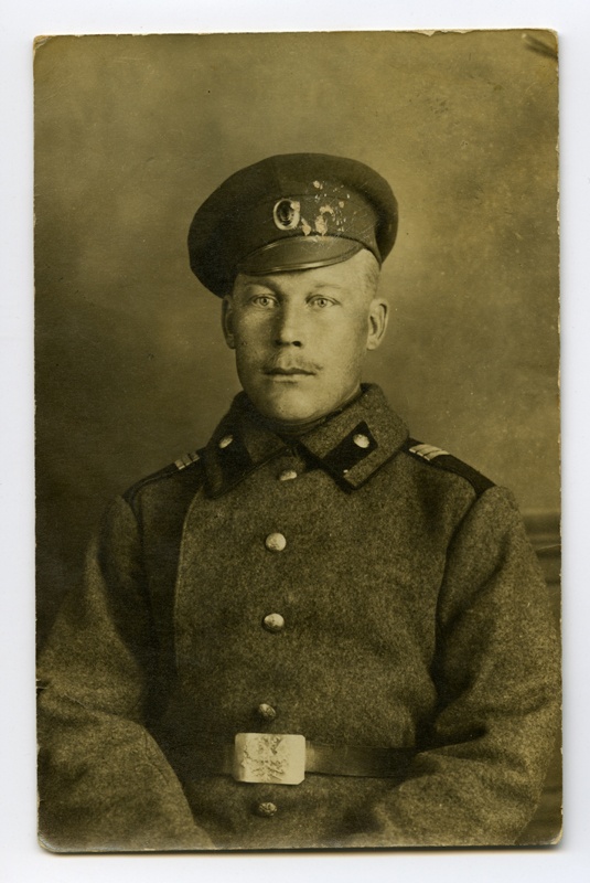 Tuuker Aleksander Peäske sõjaväeteenistuse ajal Peterburis.
1914