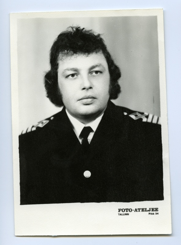 Veiko Nuuter - kalurikolhoosi "Hiiu Kalur" kapten.
Portree vormiriietuses.
1978