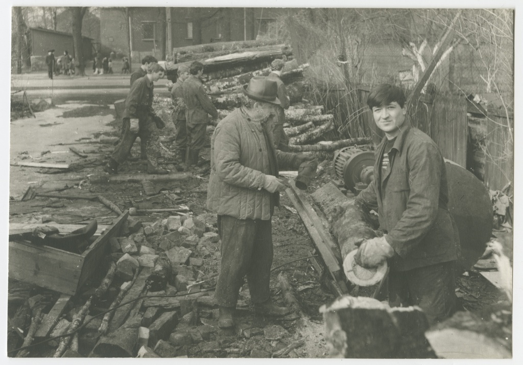 Laupäevak Pärnu Õppekursuste Kombinaadis.
1970